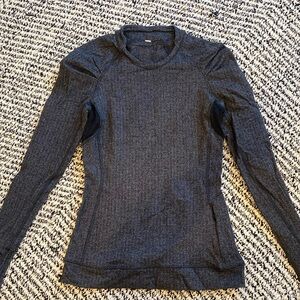 Lululemon long sleeve running top
